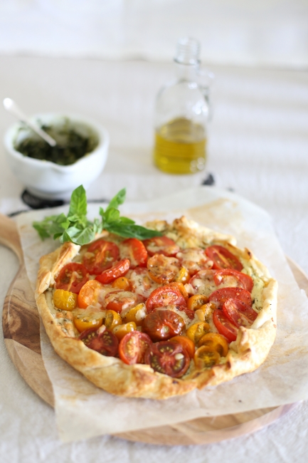 Cherry tomato, cream cheese & basil tart | a splash of vanilla