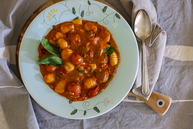 Baked Gnocchi, Meatball & Mozzarella Bake | A Splash Of Vanilla